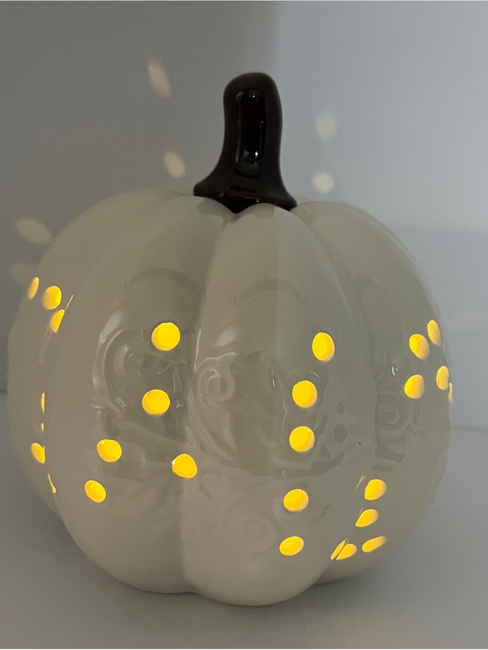 Cream Ceramic LED Light-Up Pumpkin Embossed Swirl Leaf Fall Decor
